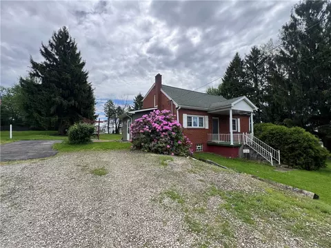 1861 Pickford St, Irwin, PA 15642