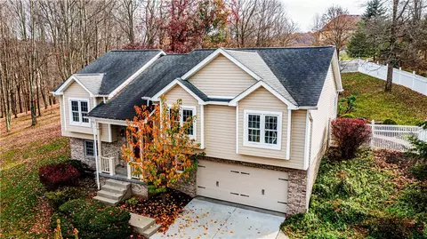 125 Zimmer Ln, Waynesburg, PA 15370