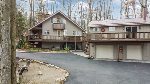 223 Imperial Rd, Hidden Valley, PA 15502