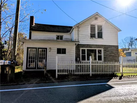 85 Low Hill Rd, Brownsville, PA 15417