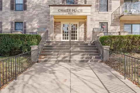 923 California Ave #106, Pittsburgh, PA 15202