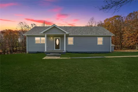 133 Ulery Rd, Acme, PA 15610