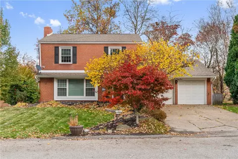 2523 Wimpole St, Aliquippa, PA 15001