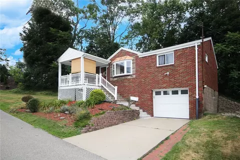1315 Vinemont St, Pittsburgh, PA 15205