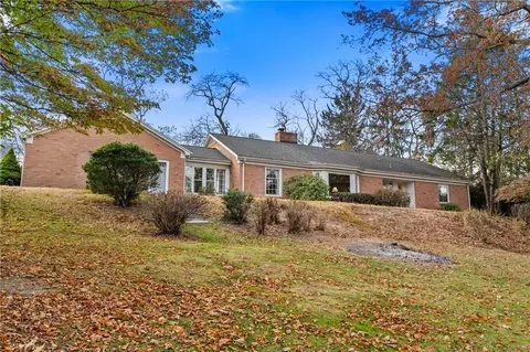 246 Sunset Rd, Pittsburgh, PA 15237