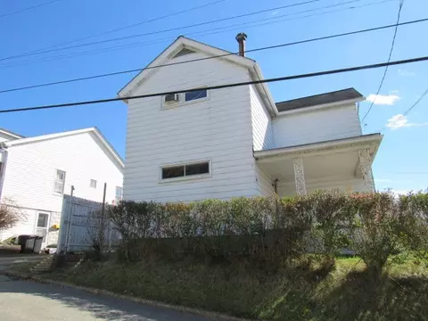 50 Observatory St, Manor, PA 15665