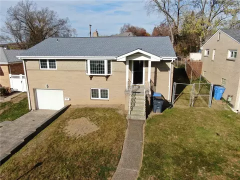 67 Cynthia Dr, Carnegie, PA 15106