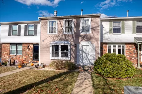 156 W Russets Cir, Bridgeville, PA 15017