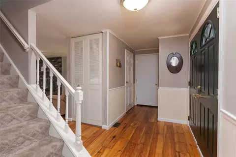 103 Old Gate Rd, Trafford, PA 15085 photo 9
