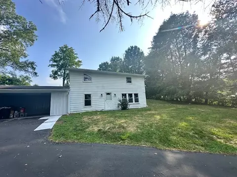 260 Cloverleaf Dr, Delmont, PA 15626