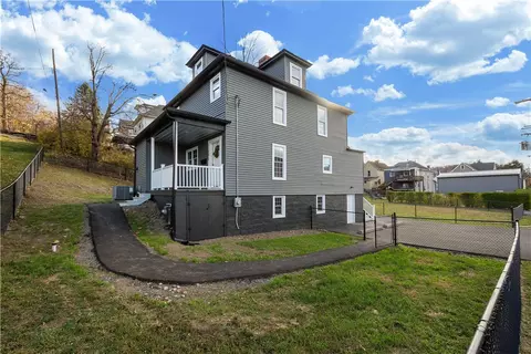 202 Lincoln Ave, Canonsburg, PA 15317
