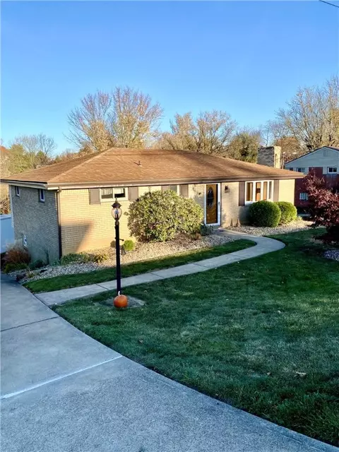 344 Crescent Dr, Washington, PA 15301