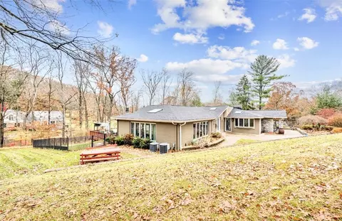 Exterior - 4908 Simmons Cir, Export, PA 15632 photo 4 of 5