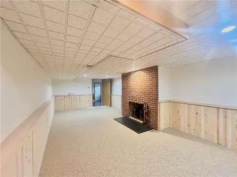 Living - 4908 Simmons Cir, Export, PA 15632 photo 8 of 8