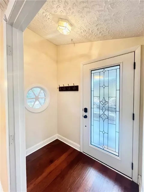 Entry Way - 4908 Simmons Cir, Export, PA 15632 photo 1 of 4
