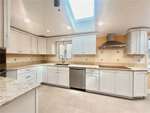 Kitchen - 4908 Simmons Cir, Export, PA 15632 photo 2 of 3