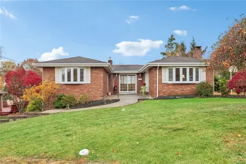 14178 Roberta Dr, Irwin, PA 15642