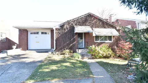 433 Carnegie Dr, Pittsburgh, PA 15243