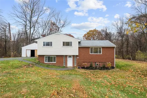 3960 Patterson Rd, Aliquippa, PA 15001