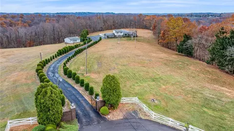 117 Anderson Dr, Monaca, PA 15061