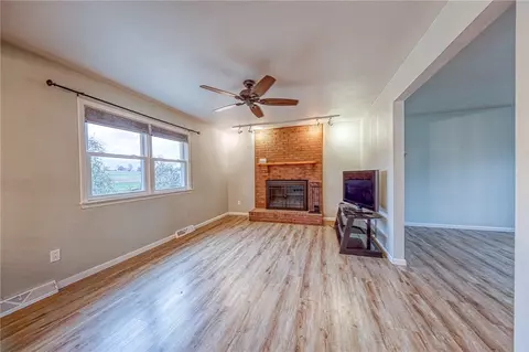 144 Rizzi Dr, Irwin, PA 15642 photo 7