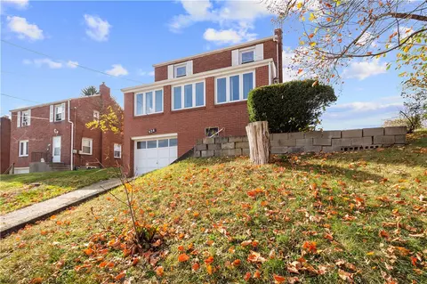 924 Goldenrod St, Homestead, PA 15120