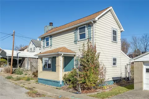 245 Wallace Ave, Leechburg, PA 15656