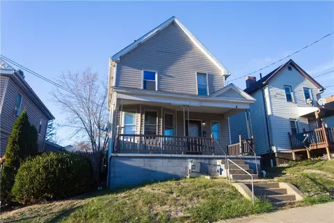 965 Addison St, Washington, PA 15301