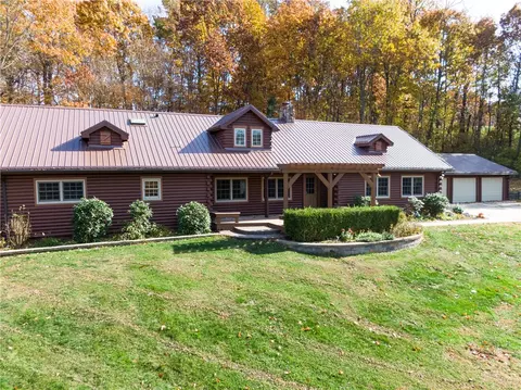 147 Brian Dr, Herminie, PA 15637