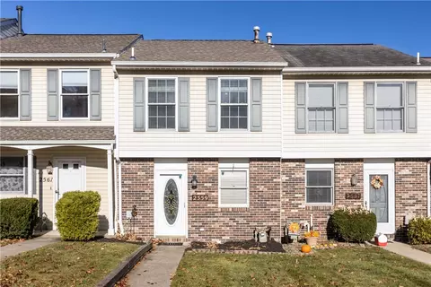 2559 Hawthorne Dr, Oakdale, PA 15071