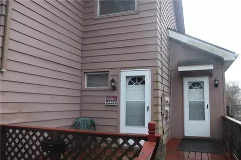 208 E Cherry St, New Castle, PA 16102