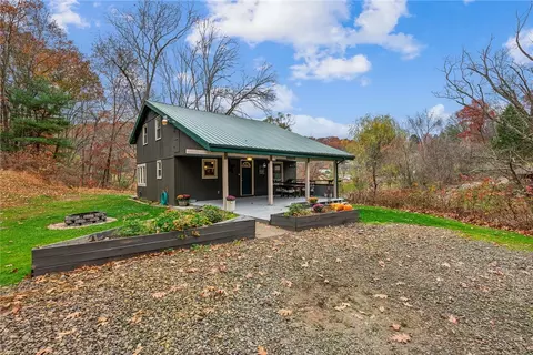 139 Willow Rd, Apollo, PA 15613