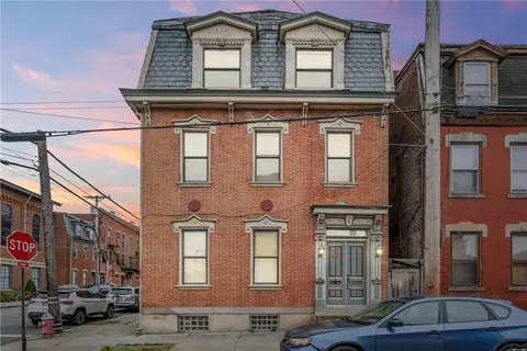 1214 Bingham St, Pittsburgh, PA 15203