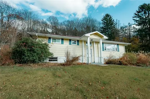 459 N Ben Franklin Rd, Indiana, PA 15701
