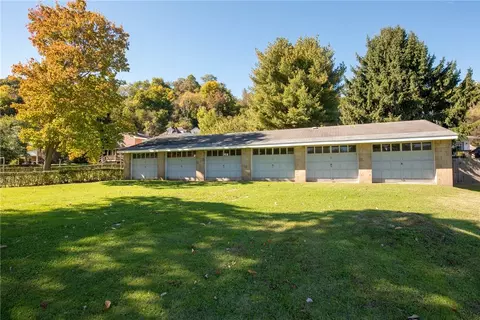 720 Kennedy Ave, East Vandergrift, PA 15629