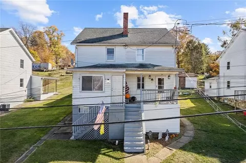 14 N 16 N Pine St, Ellsworth, PA 15331