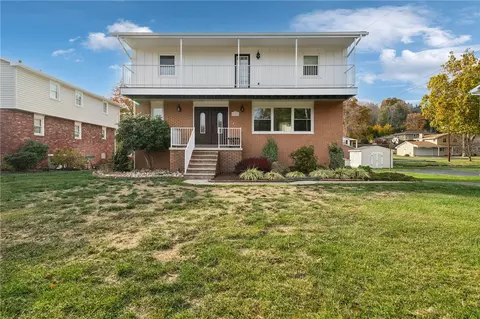 5 Tanglewood Dr, Greensburg, PA 15601
