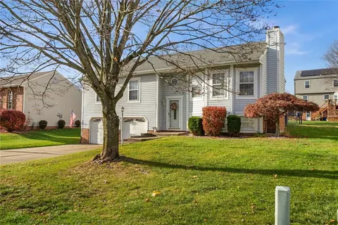 4005 Windemere Dr, Aliquippa, PA 15001