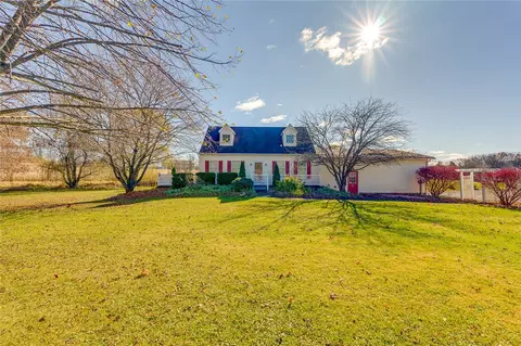 410 Marwood Rd, Cabot, PA 16023