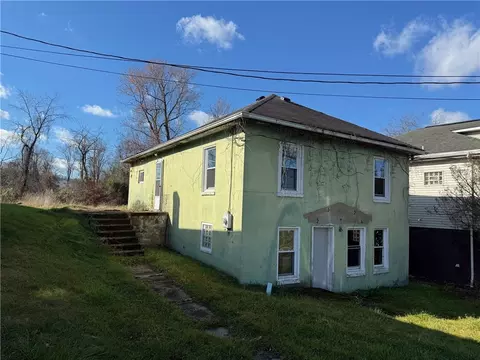 1063 Main St, Masontown, PA 15461