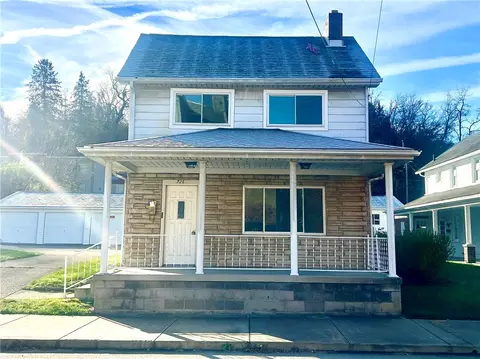 725 Water St, Brownsville, PA 15417