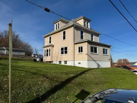 1918 Morris, New Castle, PA 16102