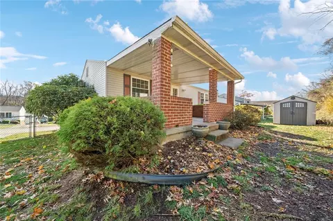 Exterior - 1828 Ivanhoe Dr, Irwin, PA 15642 photo 6 of 7