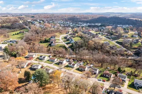 View/Area - 1828 Ivanhoe Dr, Irwin, PA 15642 photo 2 of 3