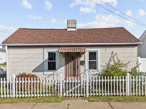 201 4th Ave, Monongahela, PA 15063