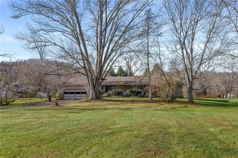 198 Lend St, Fombell, PA 16123