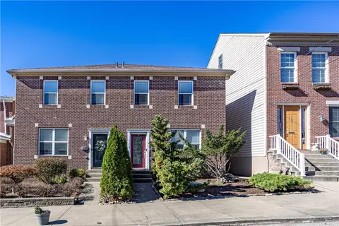 126 Olympia St, Pittsburgh, PA 15211