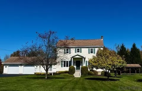 1060 Scullton Rd, Rockwood, PA 15557