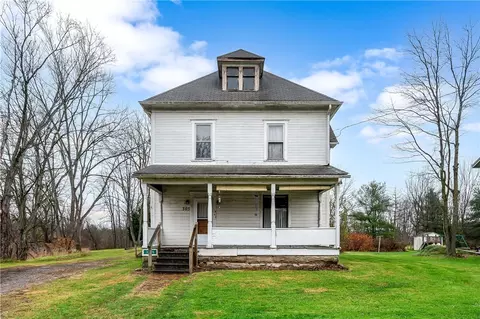 305 N Main St, Harrisville, PA 16038