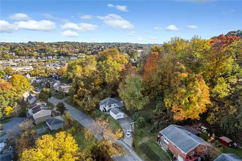 300 Prestley Rd, Bridgeville, PA 15017